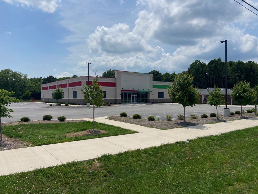 Commercial Building For Sale Former Currituck Family Dollar Dollar Tree • Currituck , NC